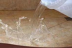 大悟漏水维修 免砸砖防水材料该如何施工